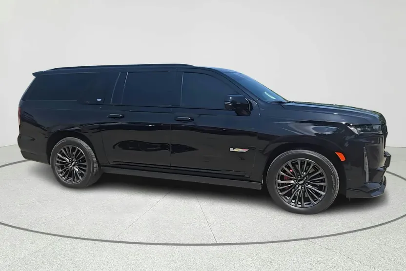 2023 Cadillac Escalade ESV V-Series photo 1
