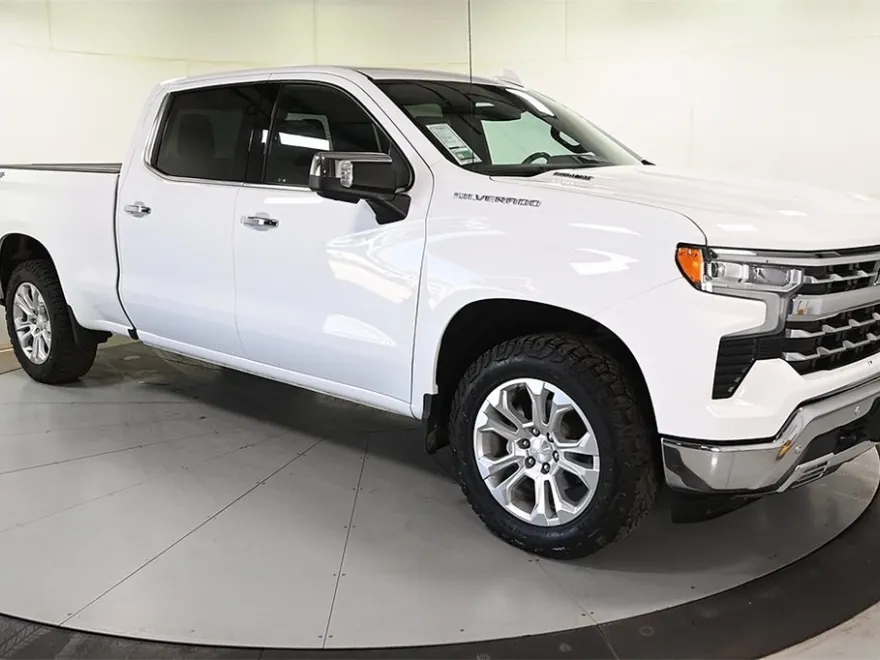 2024 Chevrolet Silverado 1500 LTZ photo 1