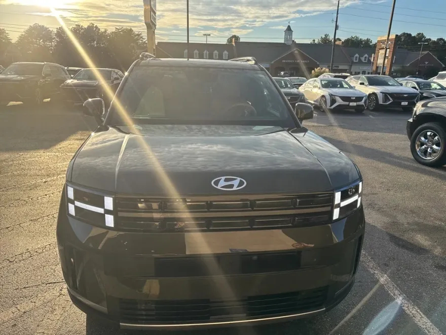 2025 Hyundai Santa Fe Limited photo 1