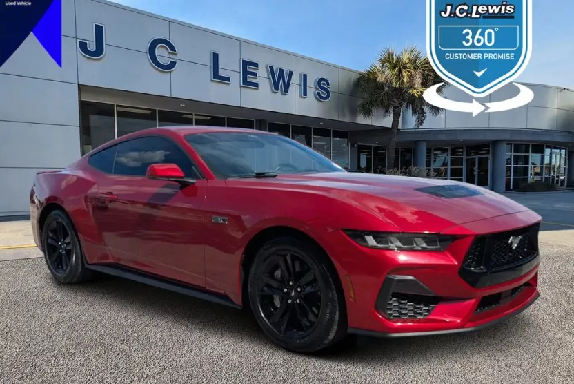 2024 Ford Mustang GT photo 1