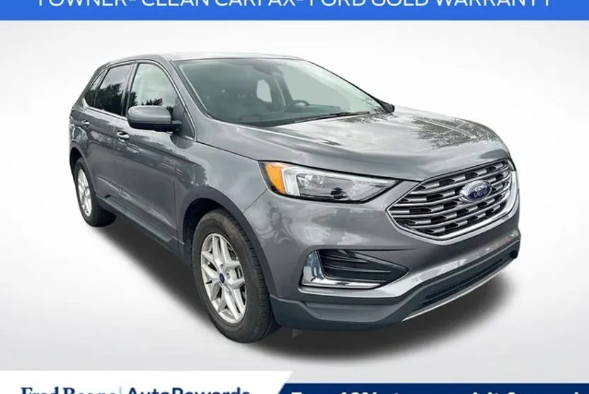 2022 Ford Edge SEL photo 1