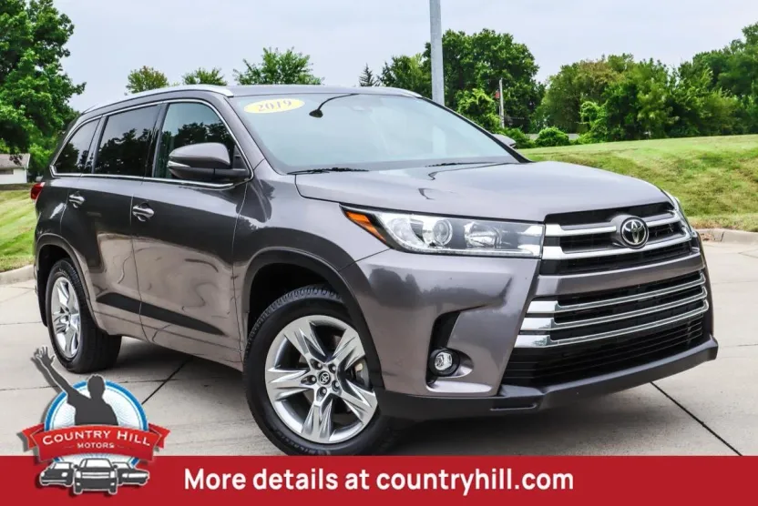 2019 Toyota Highlander Limited photo 1