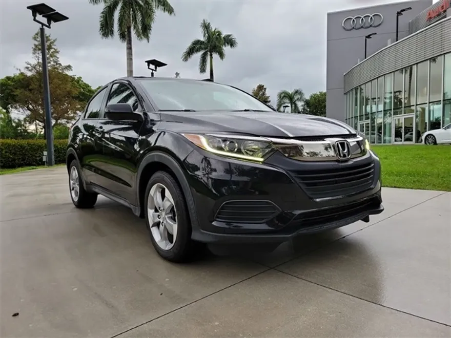 2021 Honda HR-V LX photo 1