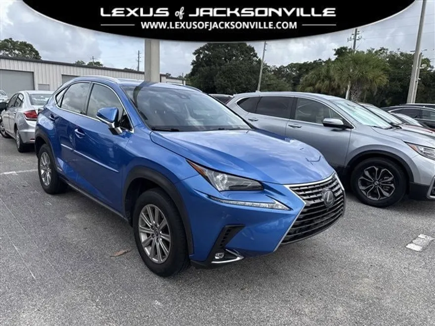 2019 Lexus NX 300h Luxury photo 1