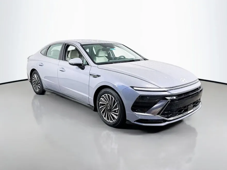 2025 Hyundai Sonata Hybrid SEL photo 1
