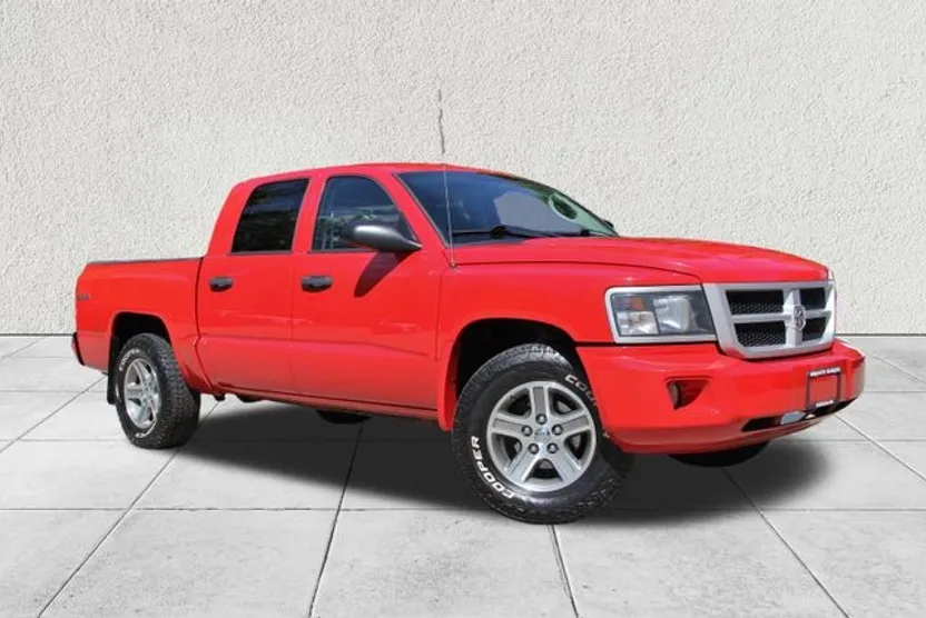 2010 Dodge Dakota Big Horn photo 1