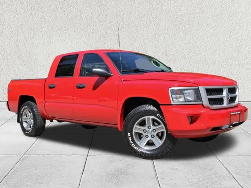 2010 Dodge Dakota Big Horn photo 1