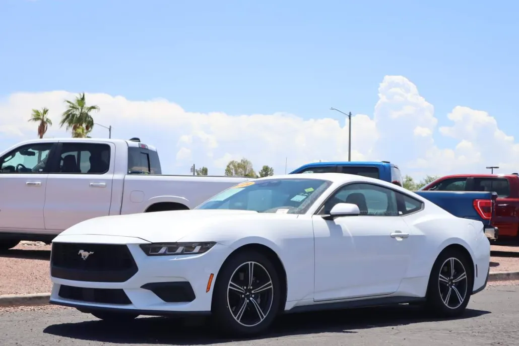2024 Ford Mustang EcoBoost photo 1