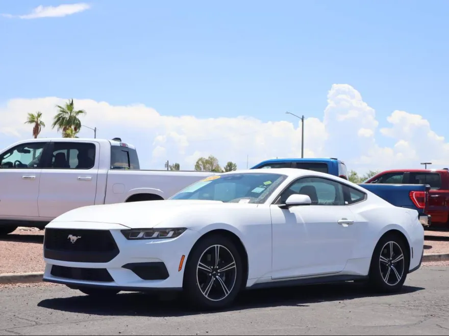 2024 Ford Mustang EcoBoost photo 1