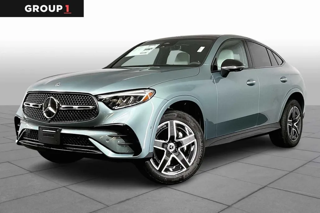 2025 Mercedes Benz GLC 300 4MATIC photo 1