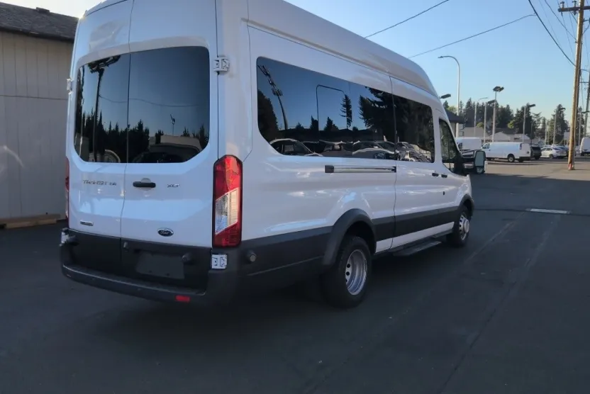 2016 Ford Transit XLT Passenger Van photo 1