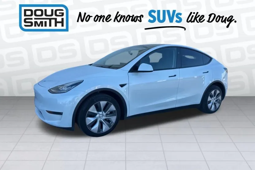 2023 Tesla Model Y Long Range photo 1