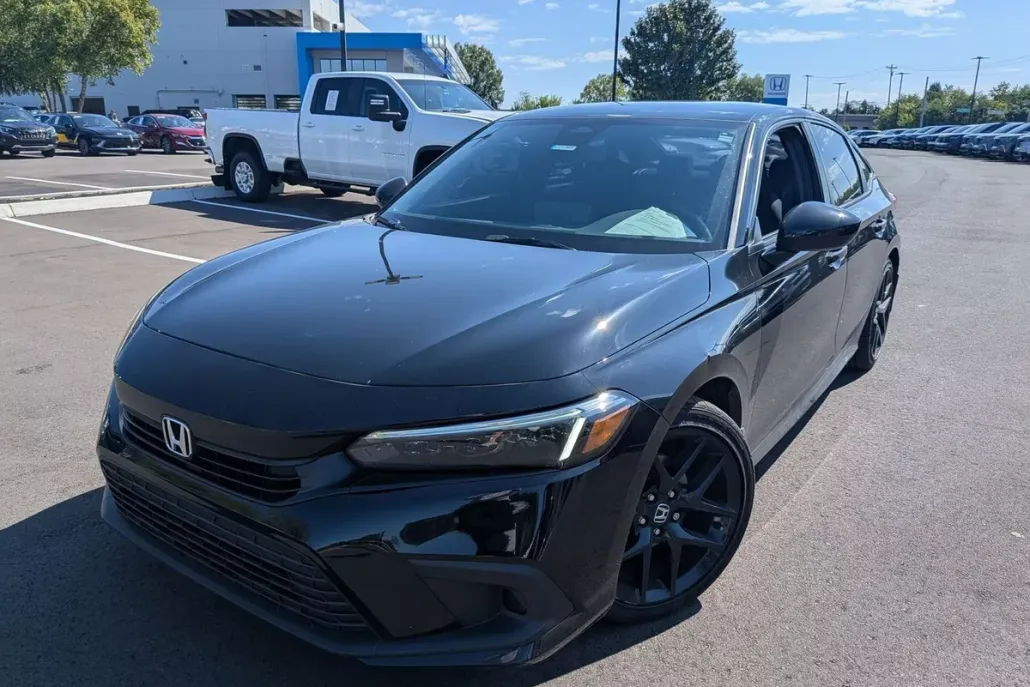2022 Honda Civic Sport photo 1