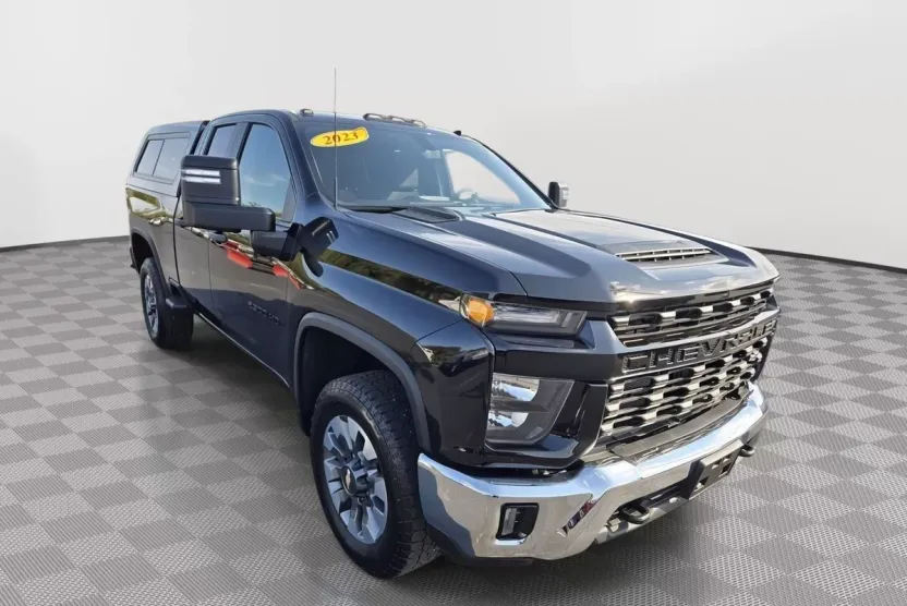 2023 Chevrolet Silverado 2500HD Custom photo 1