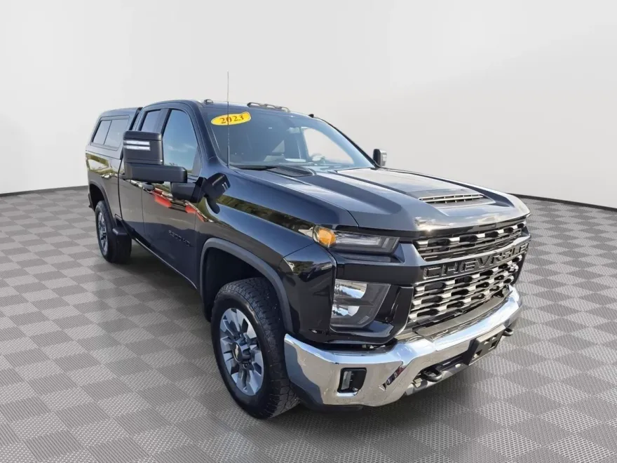 2023 Chevrolet Silverado 2500HD Custom photo 1