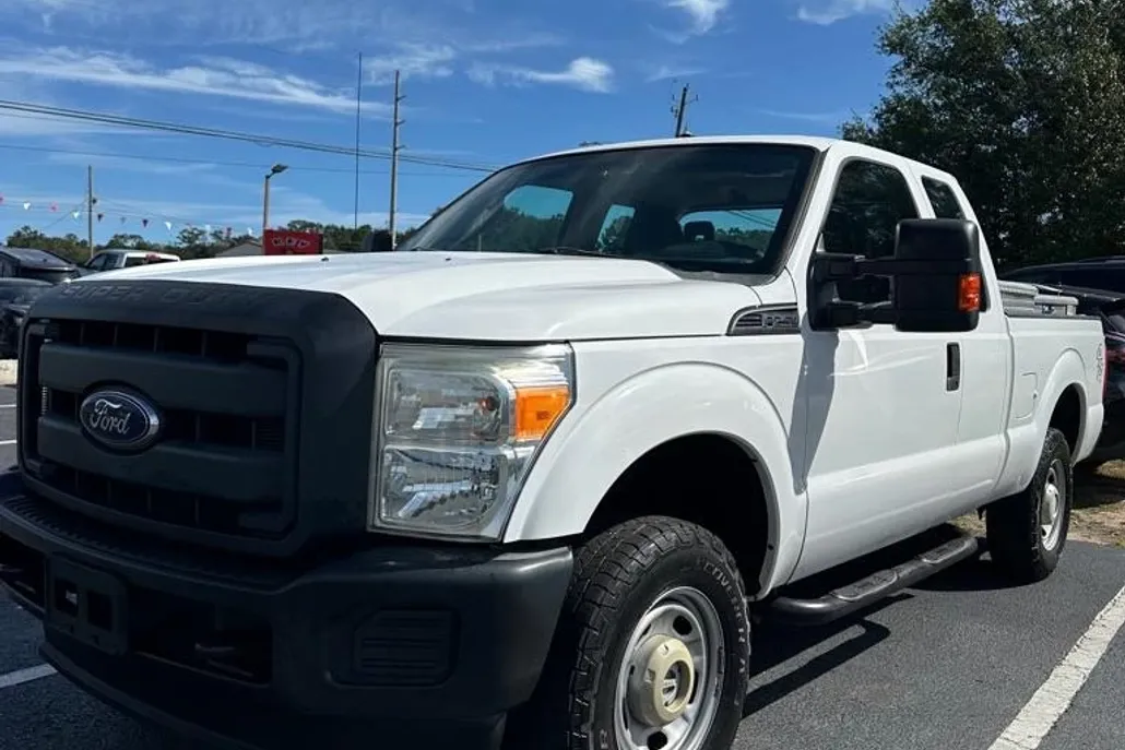 2015 Ford F-250 XL photo 1