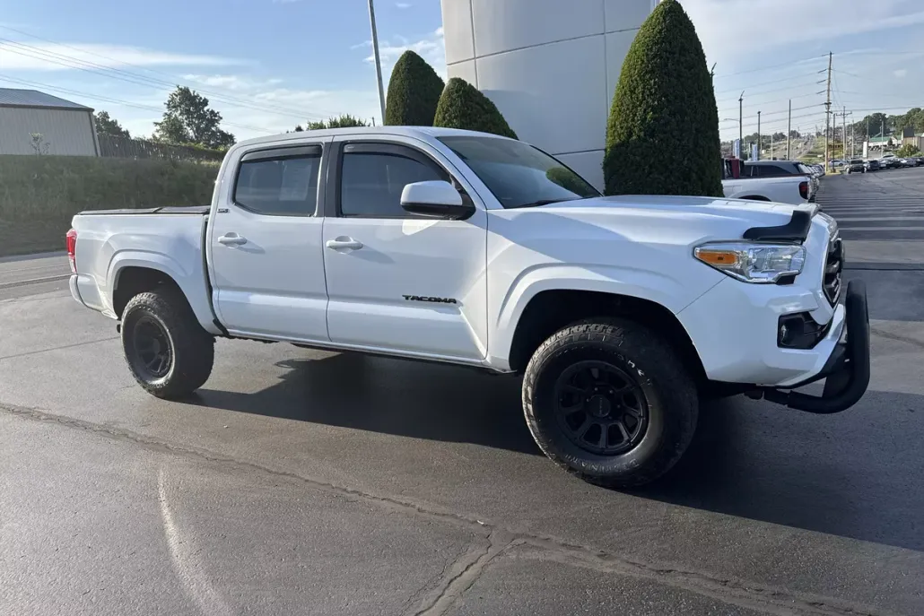 2018 Toyota Tacoma SR V6 photo 1