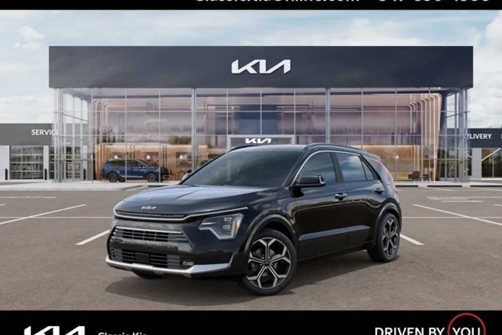 2025 Kia Niro SX Touring photo 1