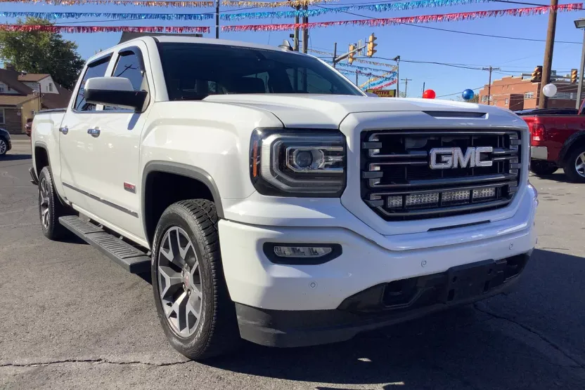 2016 Gmc Sierra 1500 SLT photo 1