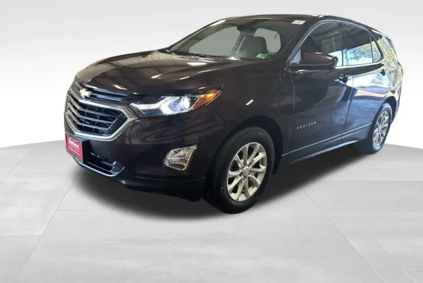2020 Chevrolet Equinox LT photo 1