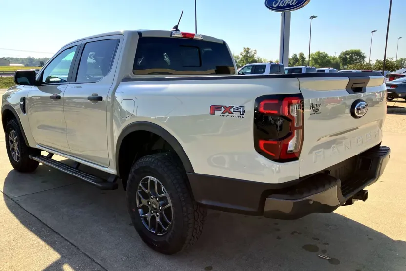 2025 Ford Ranger XLT photo 1