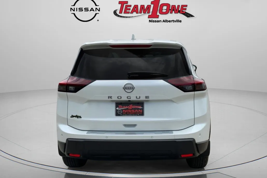 2026 Nissan Rogue SV photo 1