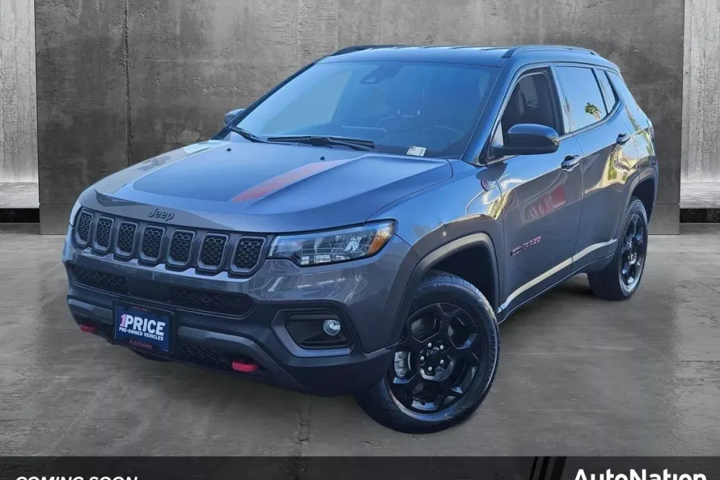 2023 Jeep Compass Trailhawk photo 1