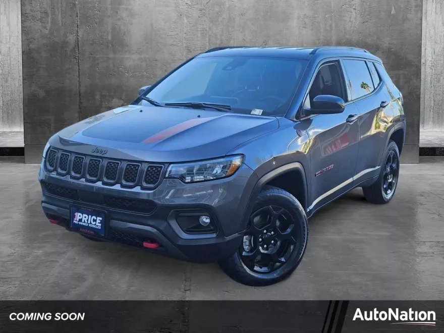 2023 Jeep Compass Trailhawk photo 1
