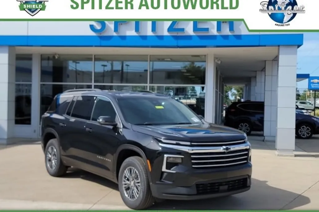 2026 Chevrolet Traverse photo 1