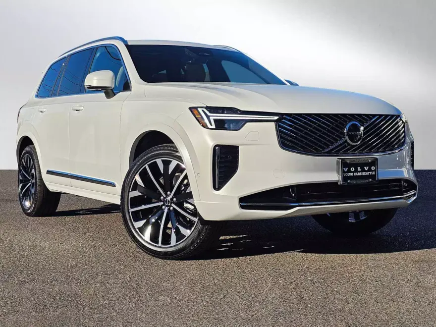 2026 Volvo XC90 Plus photo 1