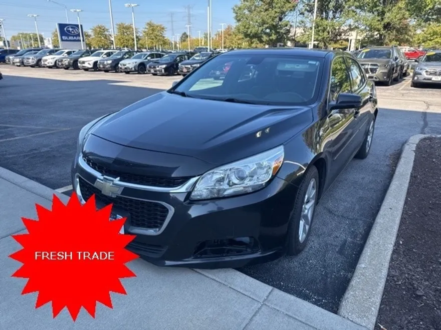 2015 Chevrolet Malibu 1LT photo 1
