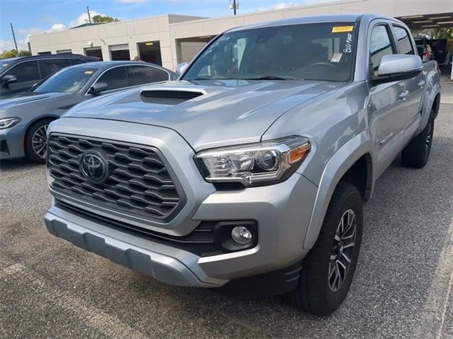 2023 Toyota Tacoma TRD Sport V6 photo 1