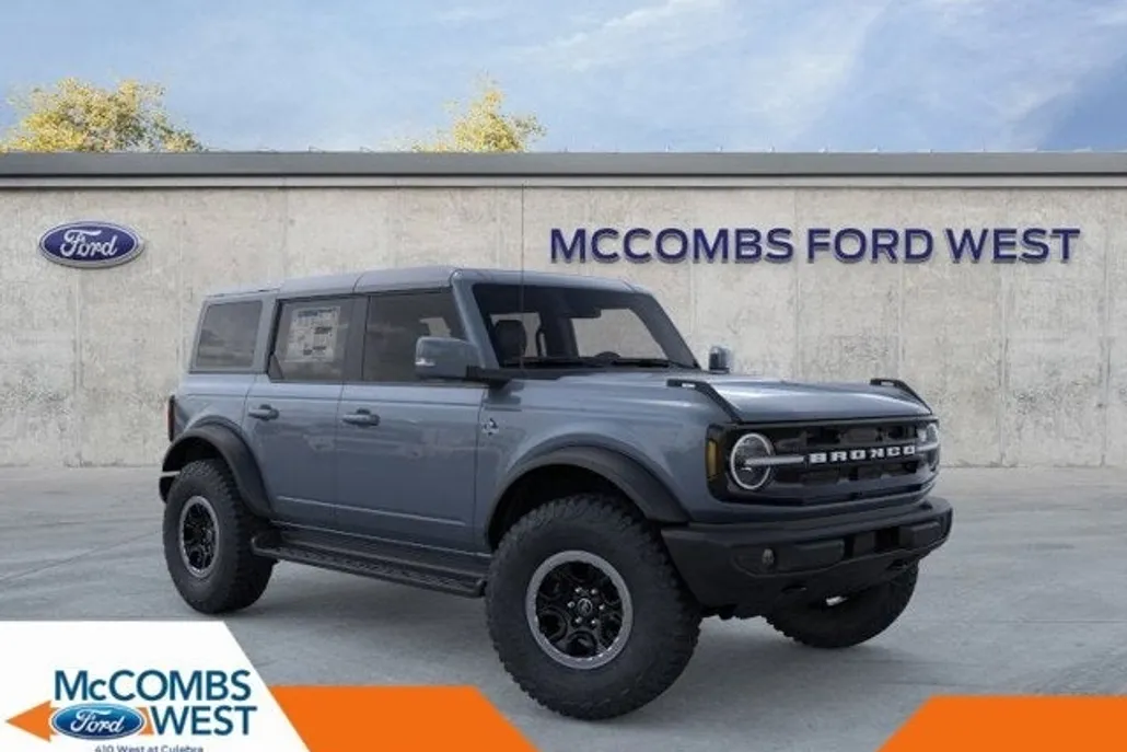 2025 Ford Bronco Outer Banks photo 1