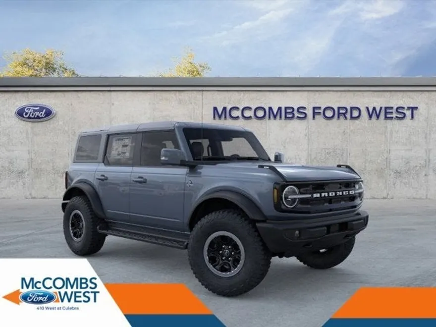 2025 Ford Bronco Outer Banks photo 1