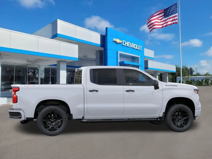 2026 Chevrolet Silverado 1500 Custom photo 1