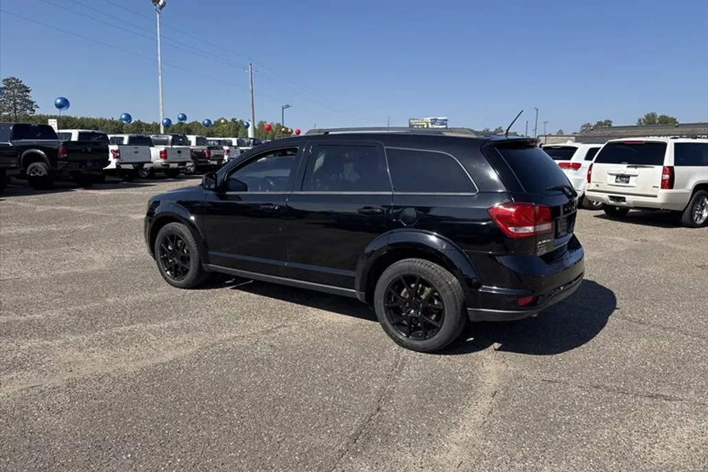 2015 Dodge Journey SXT photo 1
