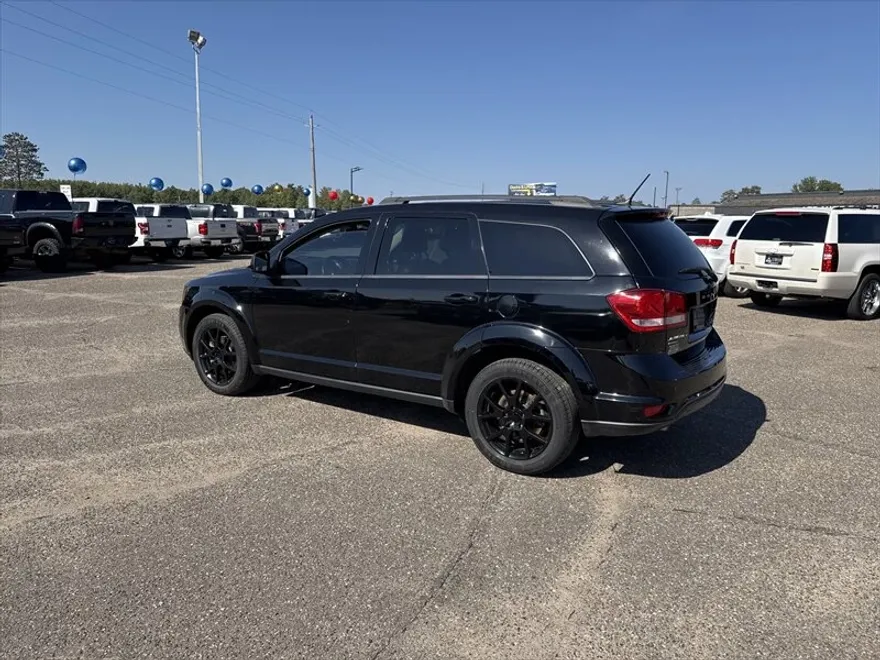 2015 Dodge Journey SXT photo 1