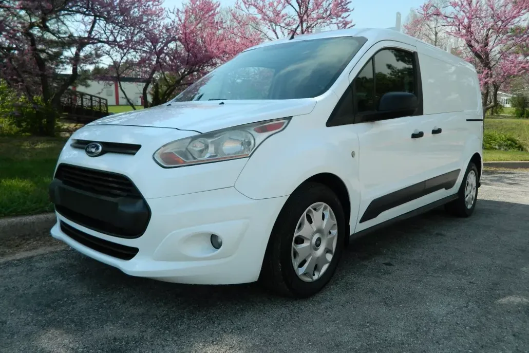 2016 Ford Transit Connect XLT photo 1