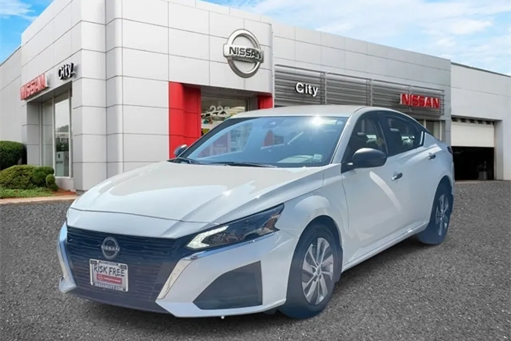2025 Nissan Altima 2.5 S photo 1