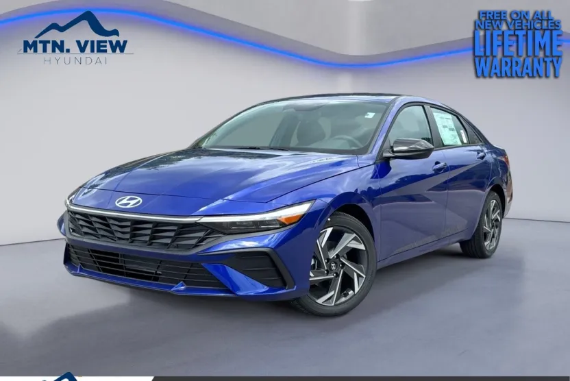 2025 Hyundai Elantra SEL Sport photo 1