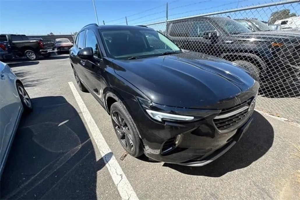 2022 Buick Envision Essence photo 1