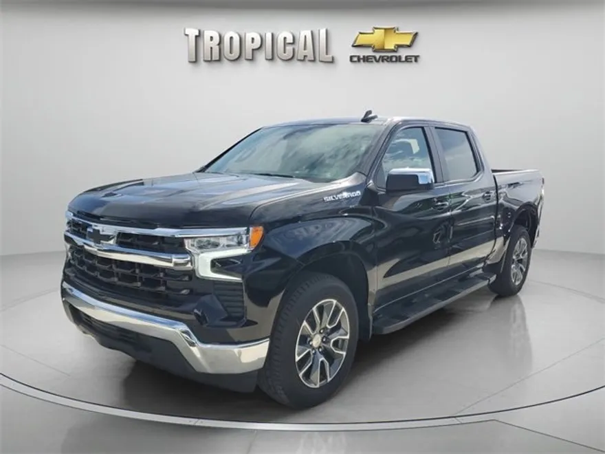 2026 Chevrolet Silverado 1500 LT photo 1