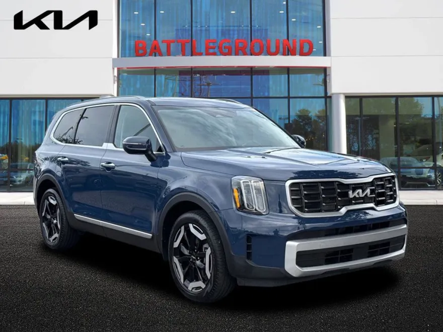 2023 Kia Telluride S photo 1