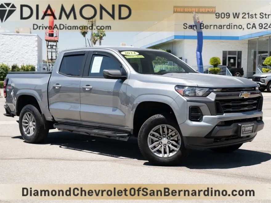 2024 Chevrolet Colorado LT photo 1