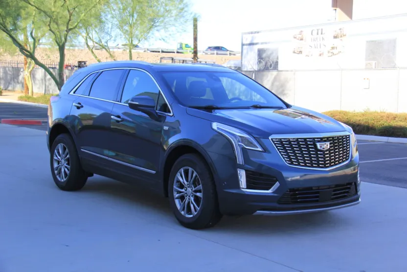 2021 Cadillac XT5 Premium Luxury photo 1