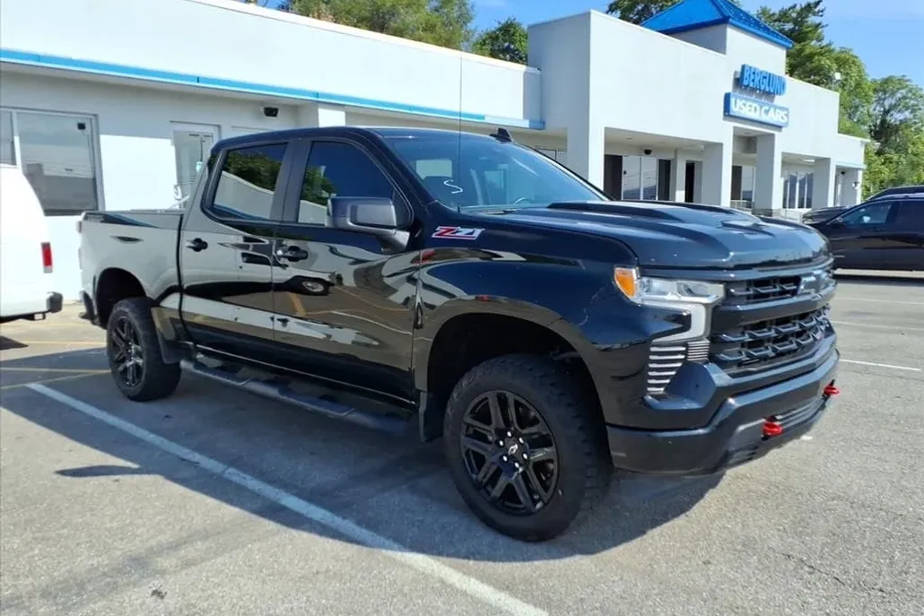 2024 Chevrolet Silverado 1500 LT Trail Boss photo 1