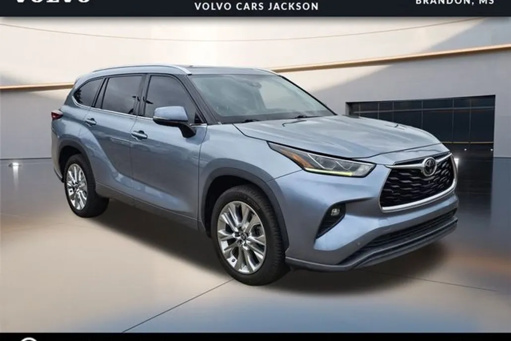 2021 Toyota Highlander Limited photo 1