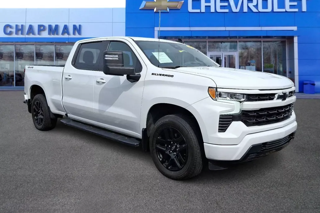 2024 Chevrolet Silverado 1500 RST photo 1