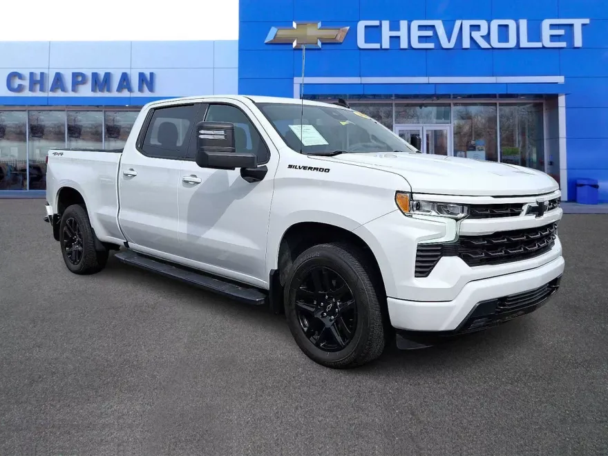 2024 Chevrolet Silverado 1500 RST photo 1