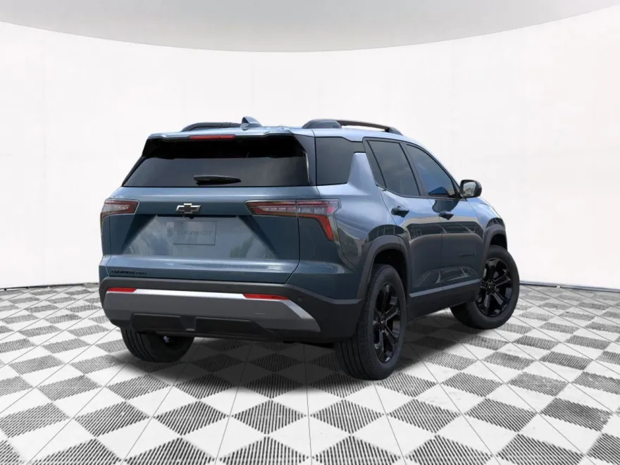 2026 Chevrolet Equinox LT photo 1